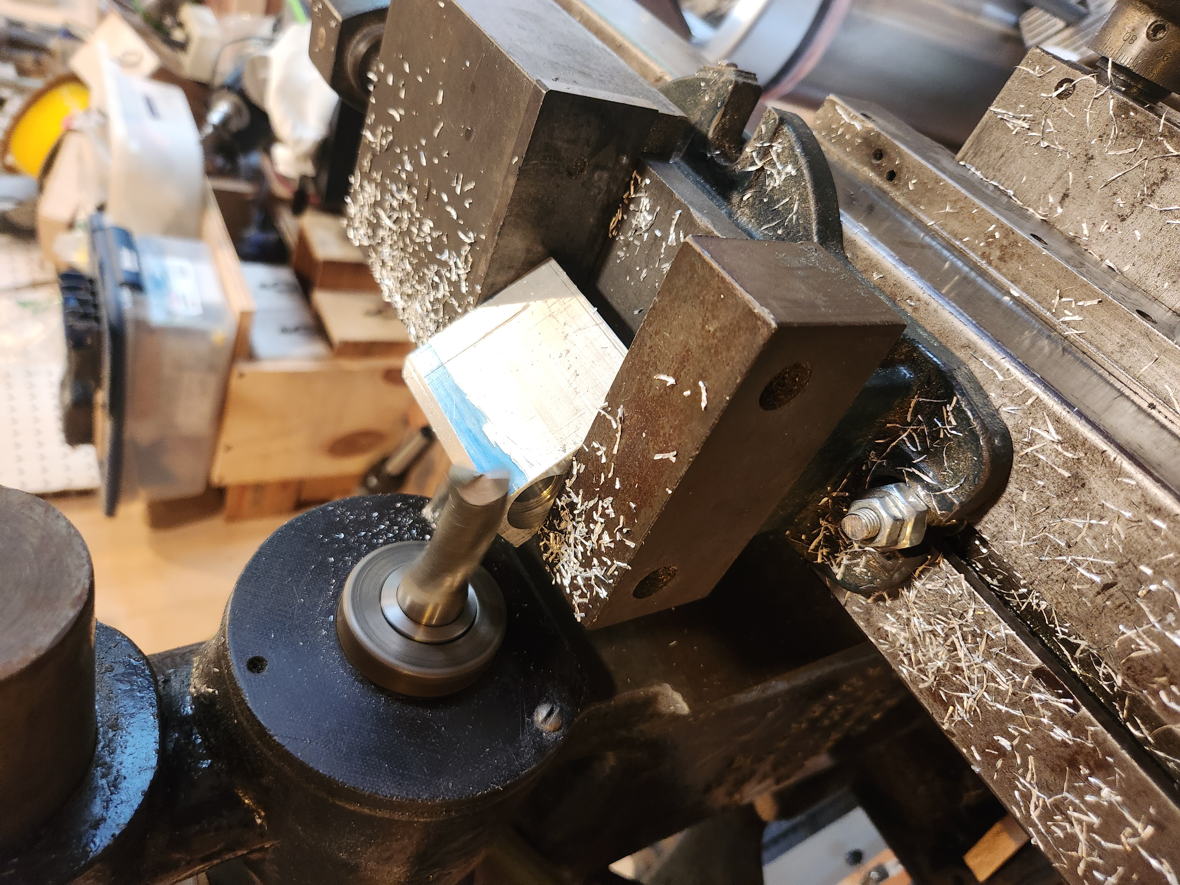 Cutting bearing seats and drilling main hole